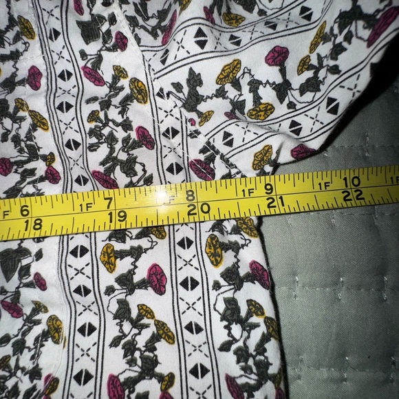 Prides Landing vintage Patterned Button-Up floral Shirt. Size MP. GUC - Picture 12 of 14